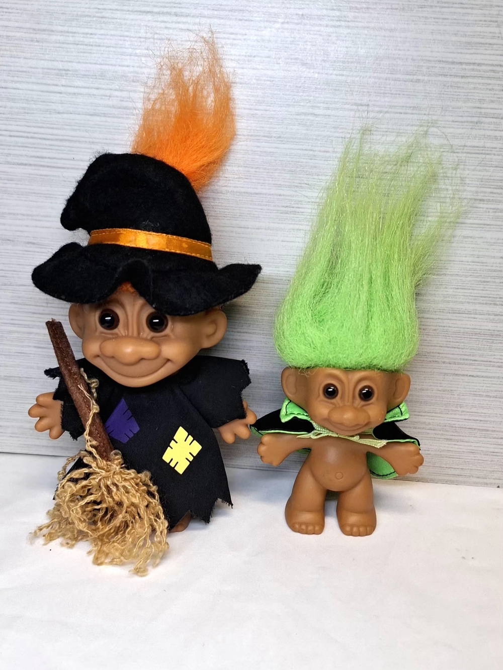 Russ Troll Dolls Lot of 2 5in Halloween Witch Outfit Accessories Green Hair